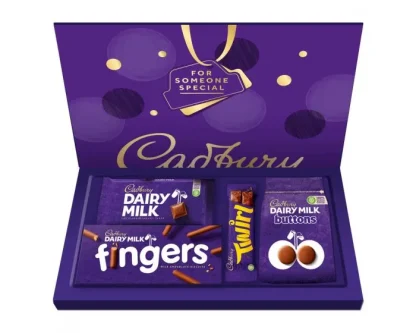 CADBURY FAVOURITES SELECTION BOX 370G