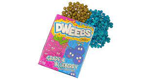 DWEEBS CANDY GRAPE & BLUEBERRY FLAVOUR CRUNCHY SWEETS 45G